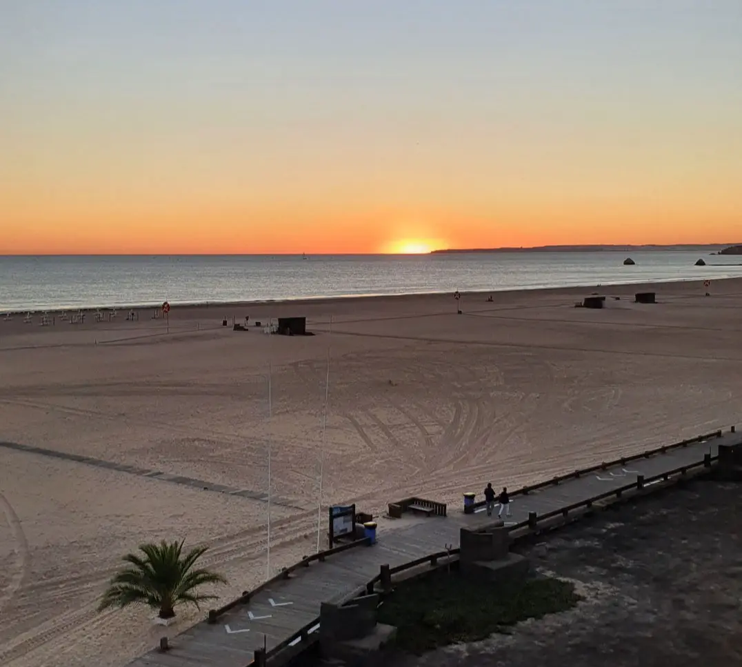 Sonnenuntergang am Strand Praia de Rocha