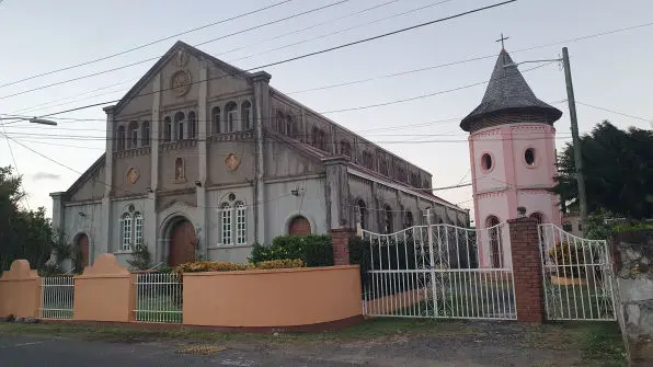 Kirche auf der Jogging-Strecke