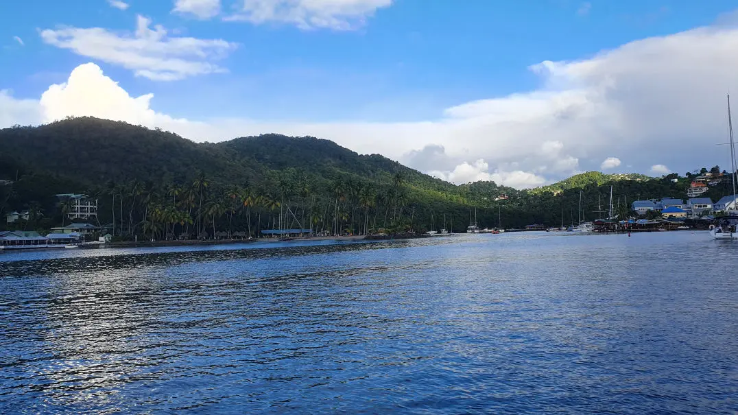 Einfahrt zur Marigot Bay