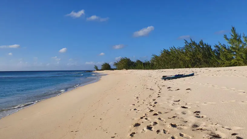 weitläufiger Strand