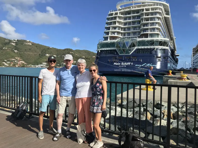 Abschiesdfoto vor Mein Schiff